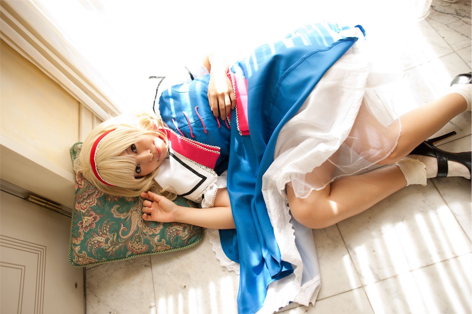 [Cosplay] New Touhou Project Cosplay  Hottest Alice Margatroid ever